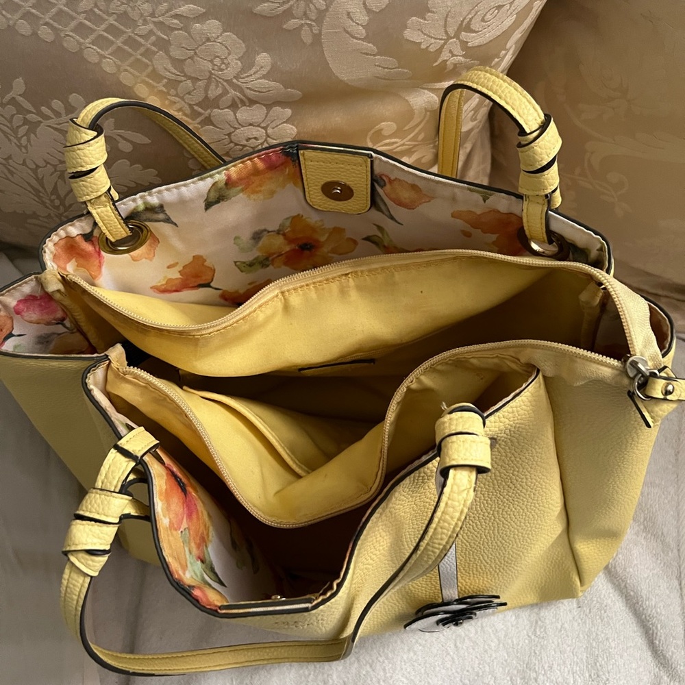 Nanette Lepore pocketbook - Picture 4 of 6